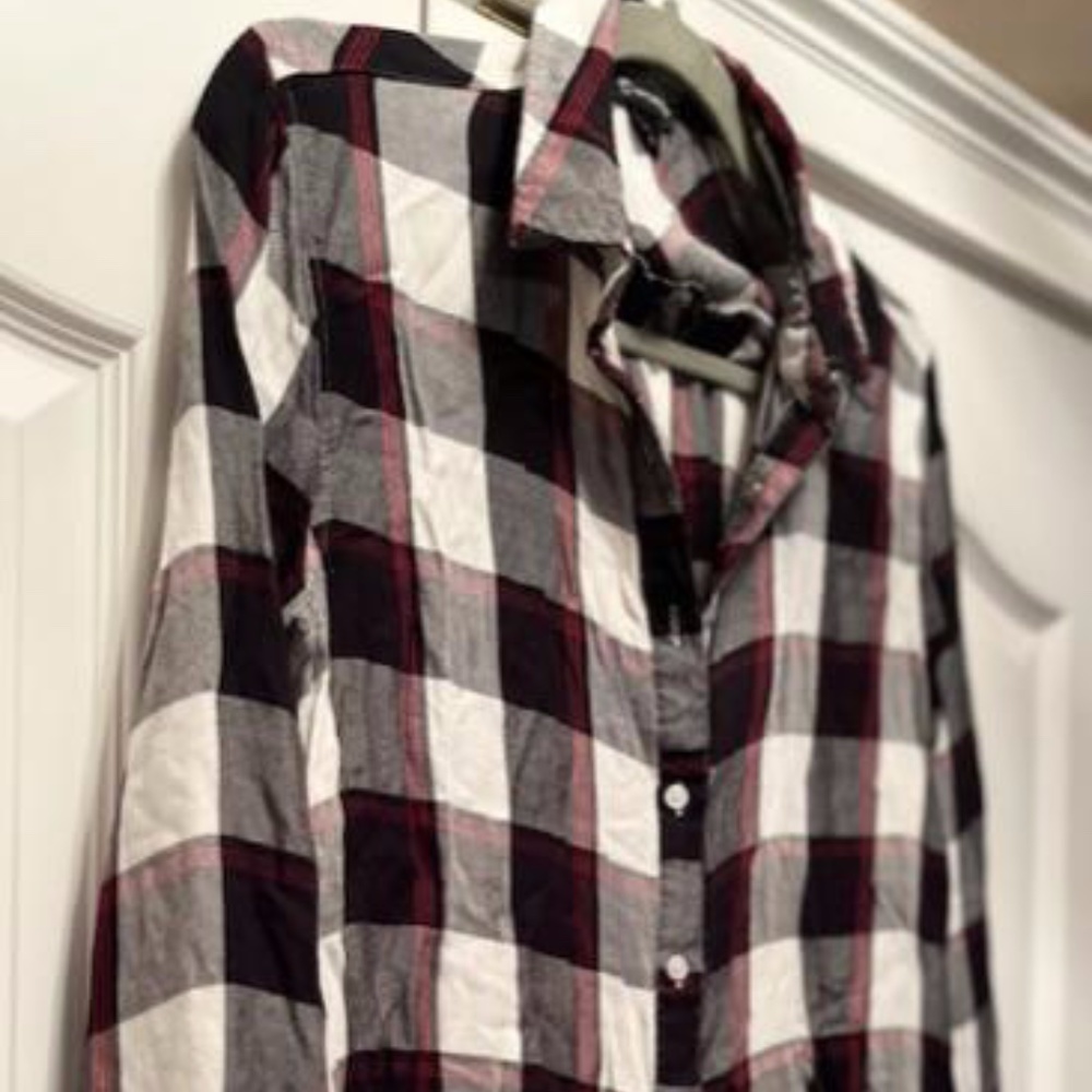 New Directions Brand Size Medium Color Black Red White and Gray